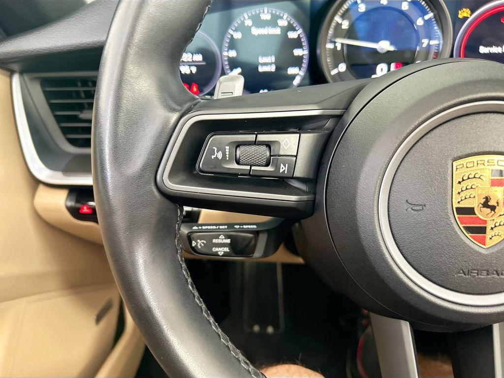 Thumbnail: 2020 Porsche 911 - 13