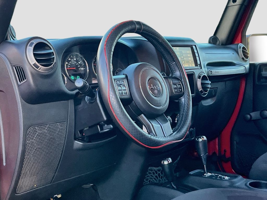 Used 2014 Red Jeep Sport image 9
