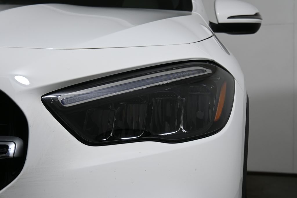 Thumbnail: 2026 Mercedes-Benz GLA - 10