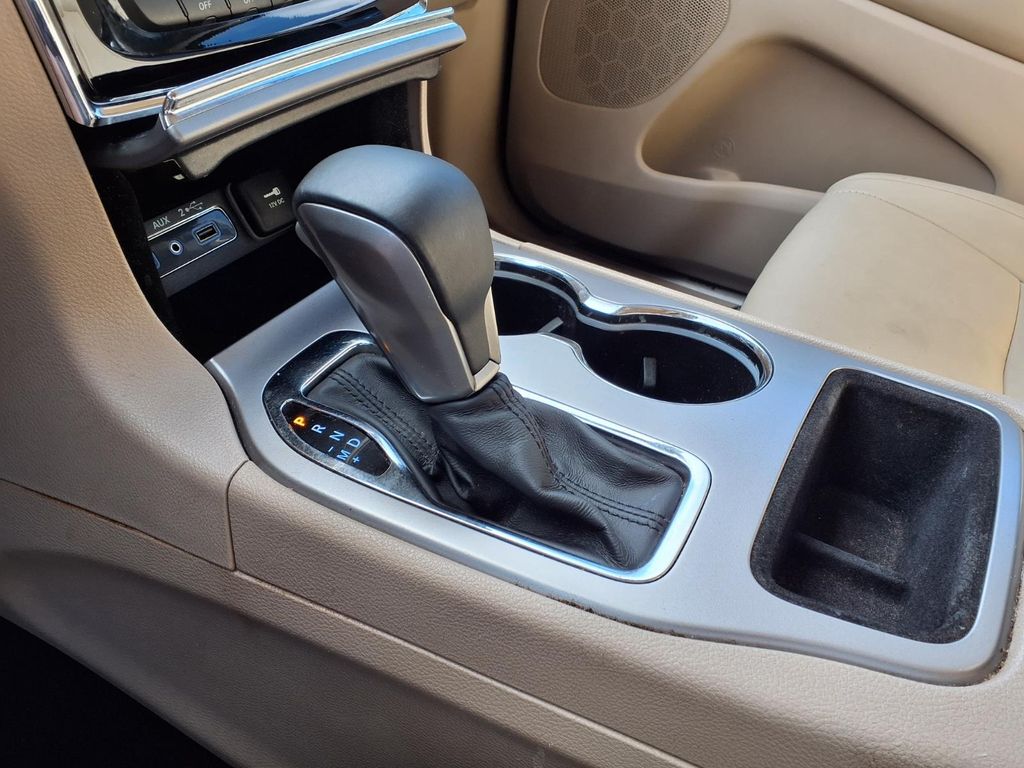 2019 Jeep Grand Cherokee Limited White/off-white at Martin Chrysler Dodge Jeep Ram