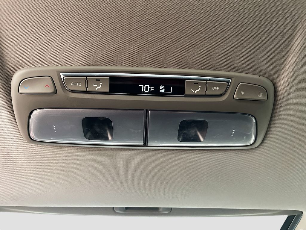 Used 2021 Green Kia SX image 28