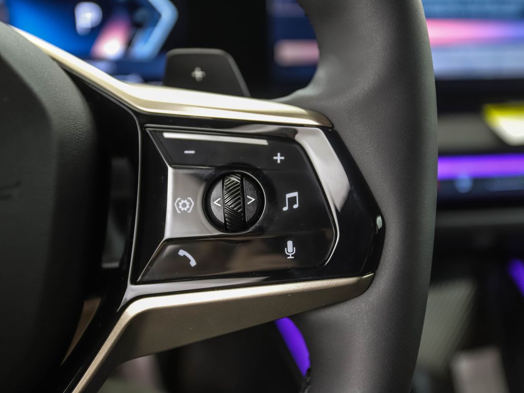 Thumbnail: 2025 BMW X3 - 13