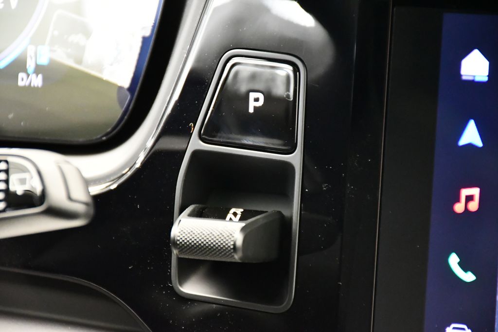 Thumbnail: 2026 Porsche Cayenne - 32