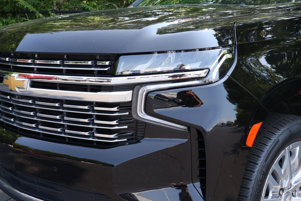 Thumbnail: 2023 Chevrolet Suburban - 3