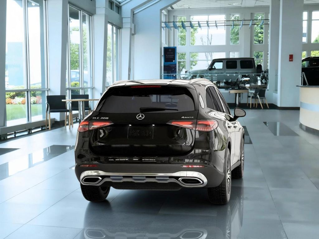 Thumbnail: 2026 Mercedes-Benz GLC - 23