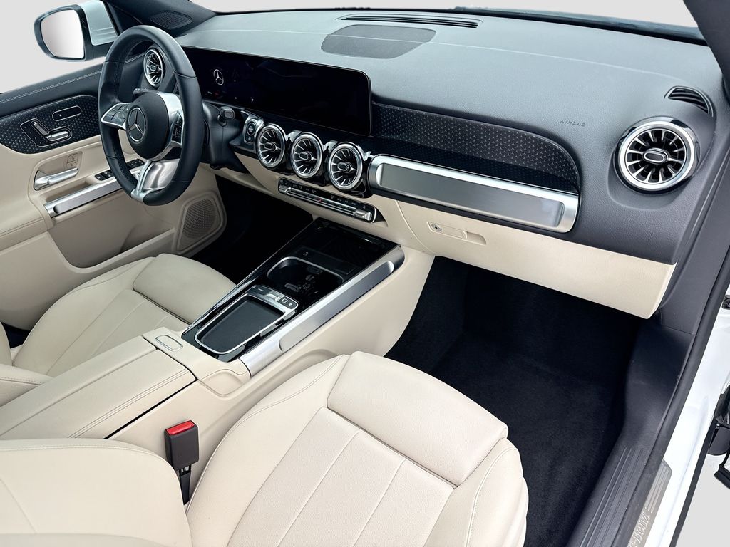 Certified Used 2025 White Mercedes-Benz GLB 250 image 15