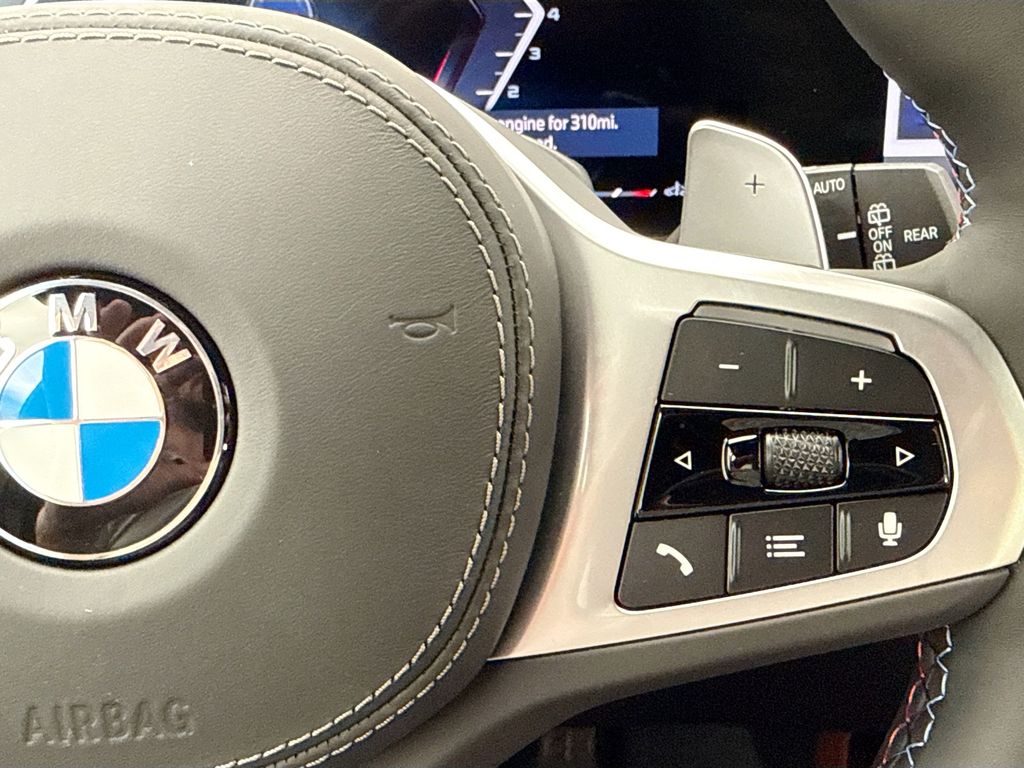 Thumbnail: 2027 BMW X7 - 12