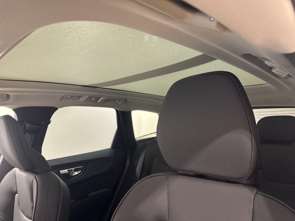 New 2026  Volvo T8 Ultra image 16