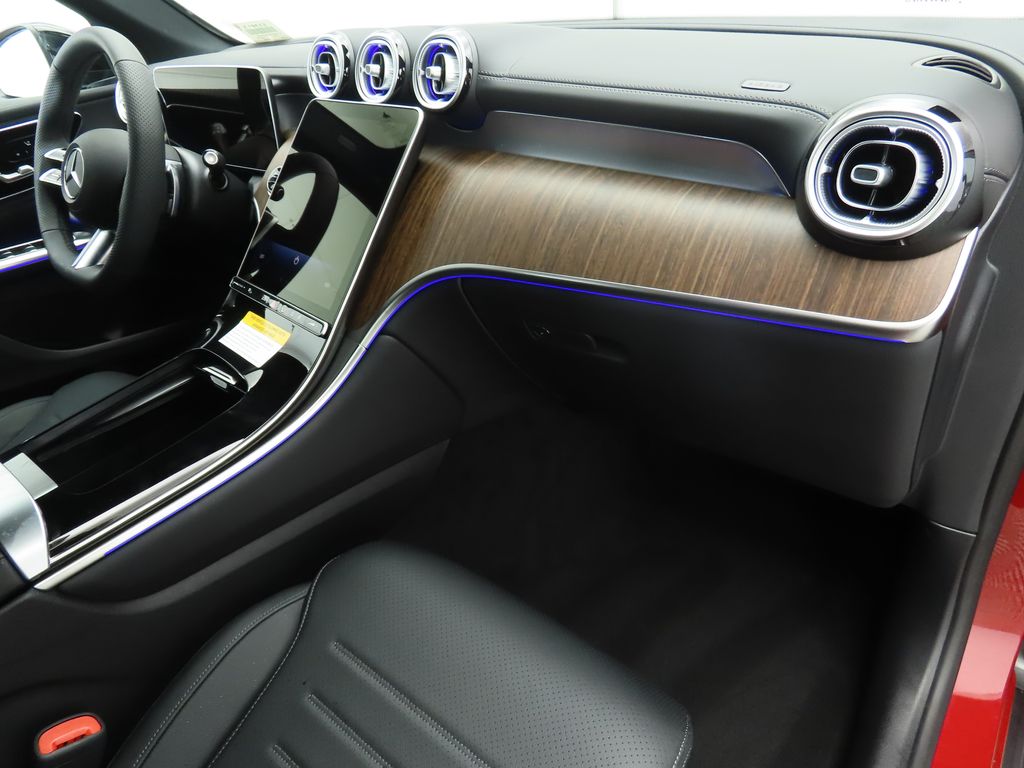 Thumbnail: 2025 Mercedes-Benz GLC - 17