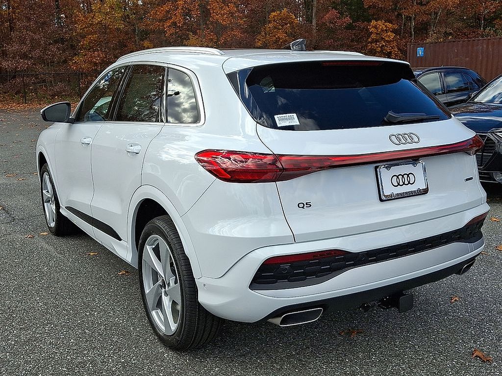 Thumbnail: 2025 Audi Q5 - 3