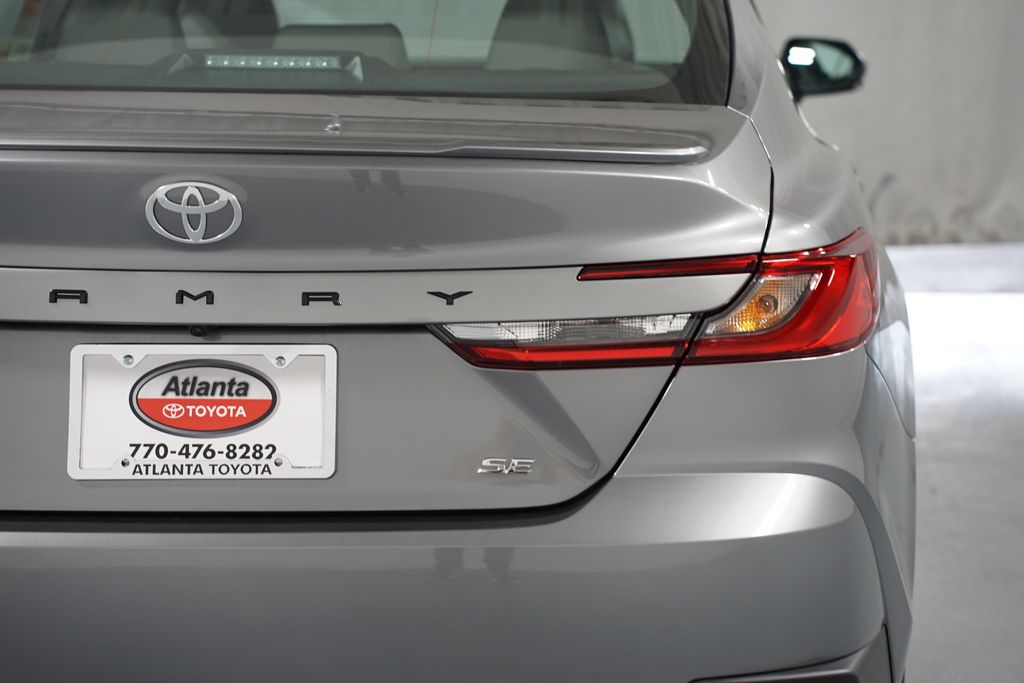 Thumbnail: 2025 Toyota Camry - 10