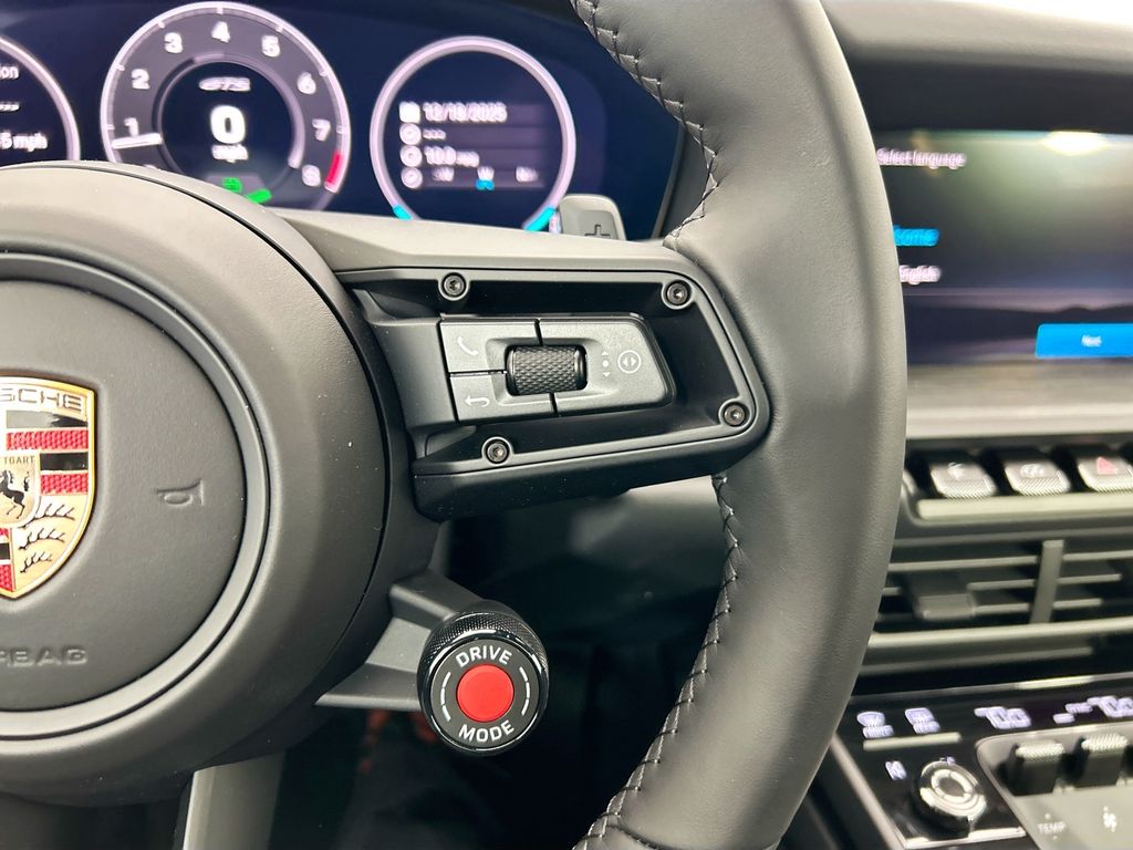 Thumbnail: 2026 Porsche 911 - 15