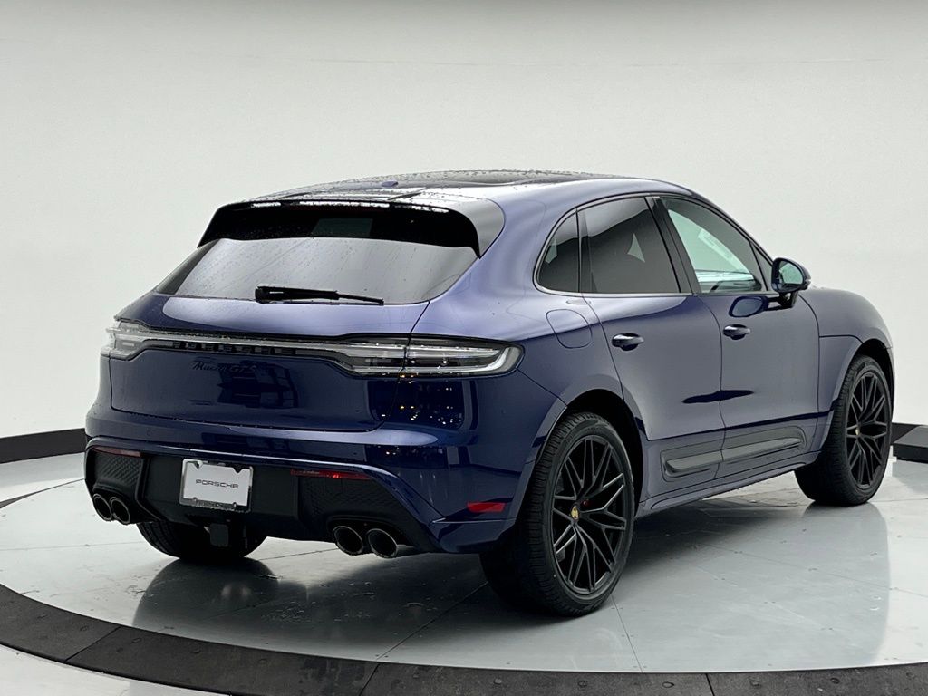 Thumbnail: 2026 Porsche Macan - 8