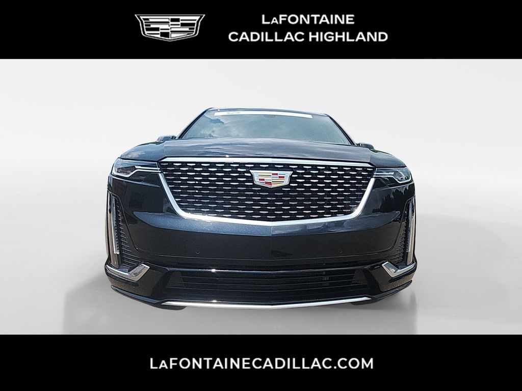 2024 Cadillac XT6 Premium Luxury 2