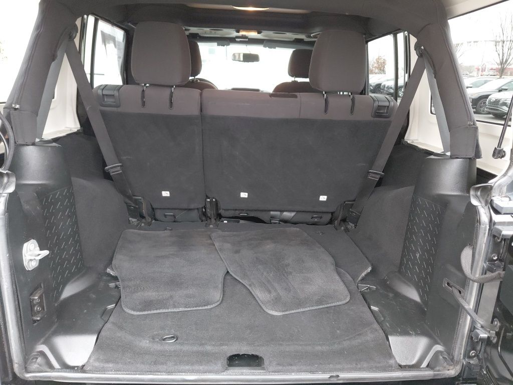 Thumbnail: 2017 Jeep Wrangler - 25