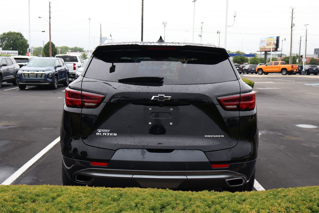 Thumbnail: 2023 Chevrolet Blazer - 10
