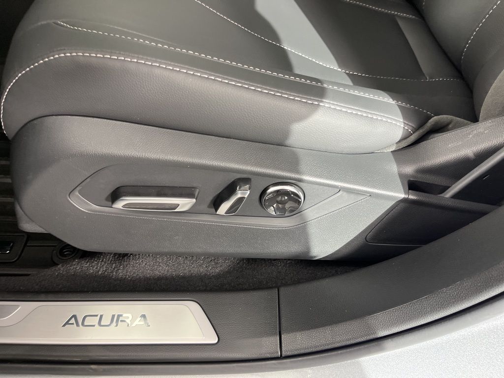 2025 Acura RDX Base 23