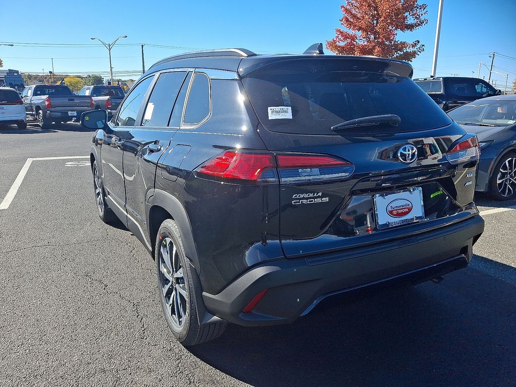 Thumbnail: 2025 Toyota Corolla Cross - 3