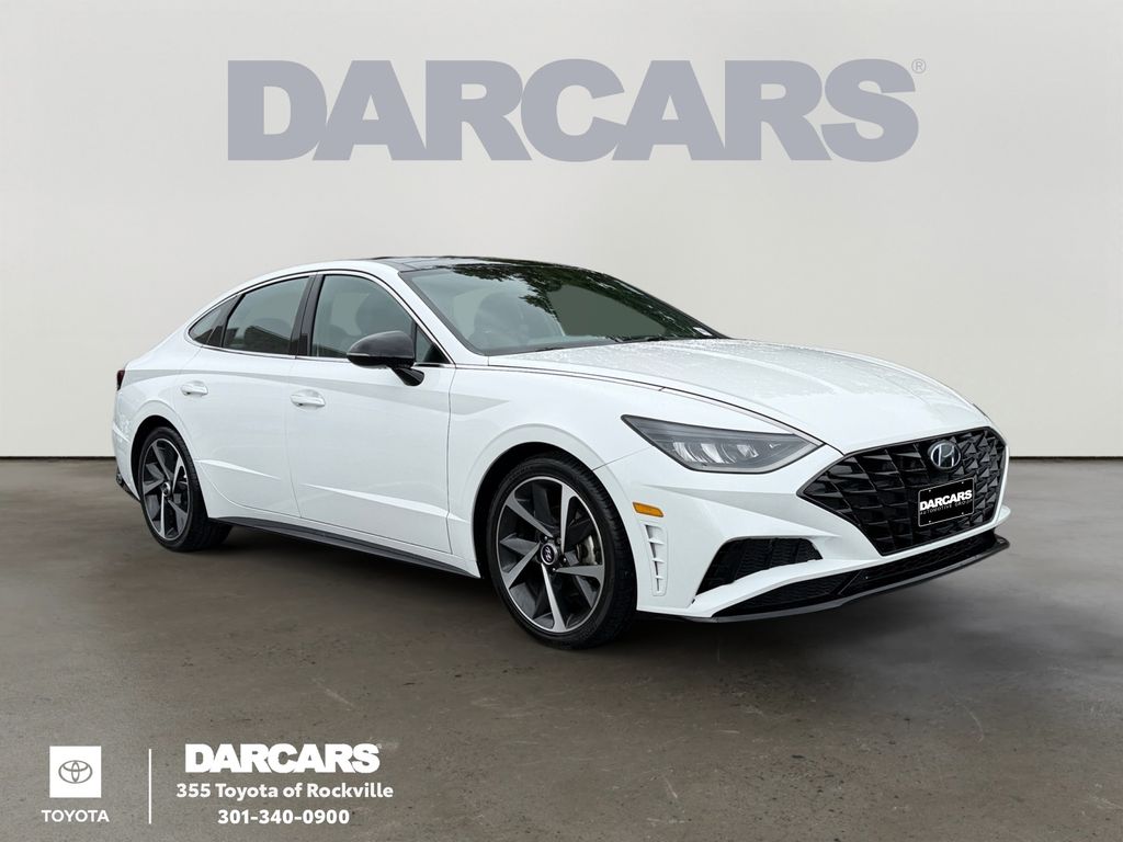 Quartz White 2022 Hyundai Sonata Sedan Front-Wheel Drive 8-Speed Automatic