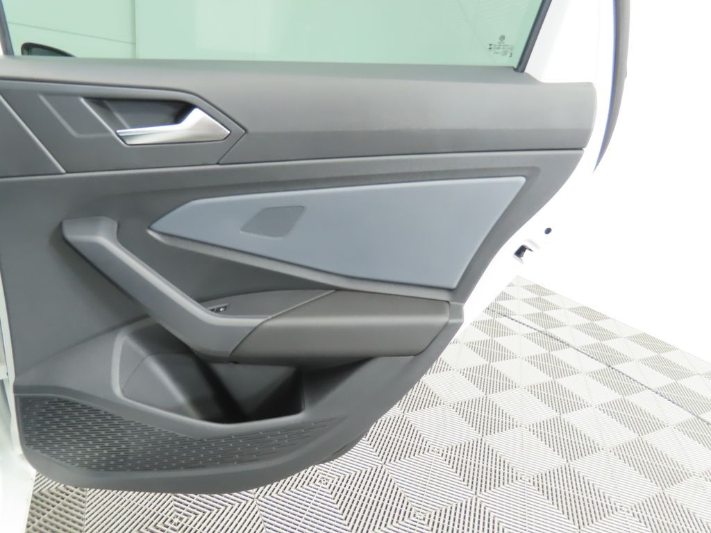 Thumbnail: 2025 Volkswagen Jetta - 27