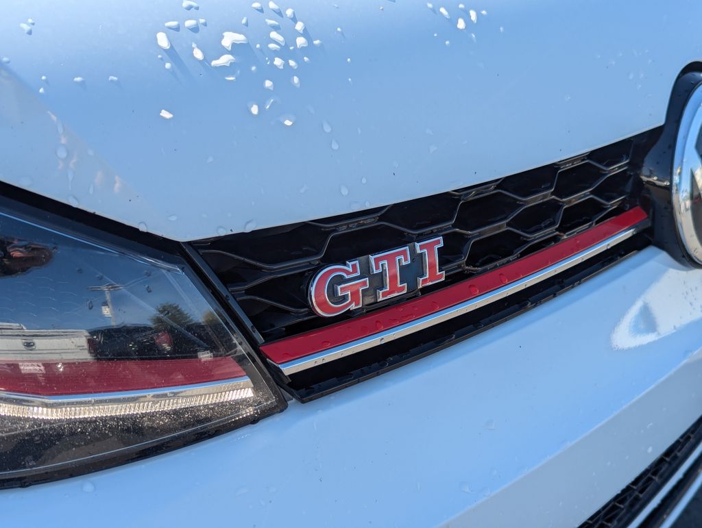 2019 Volkswagen Golf GTI 2.0T S 12