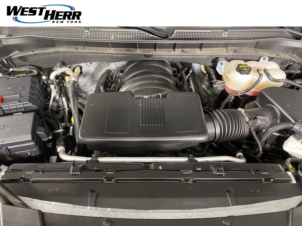 Used 2025 Gray Chevrolet Premier image 25