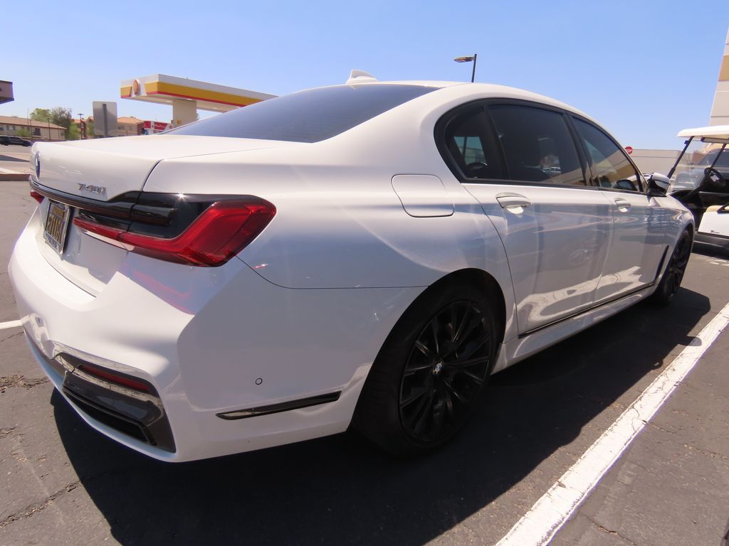 Thumbnail: 2022 BMW 7 Series - 3