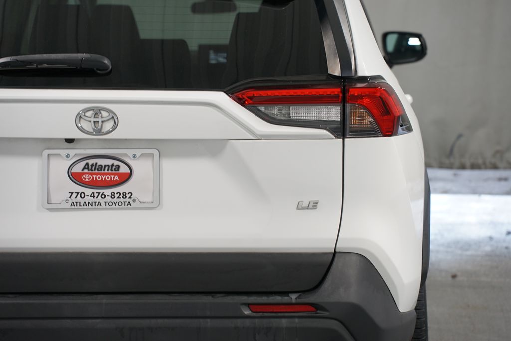 Thumbnail: 2020 Toyota RAV4 - 10