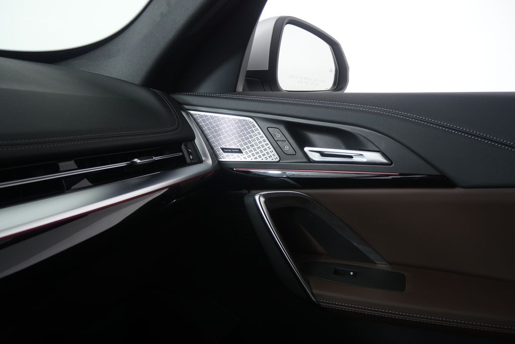 Thumbnail: 2024 BMW X1 - 20