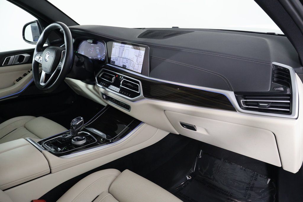 2023 BMW X5 xDrive45e 9