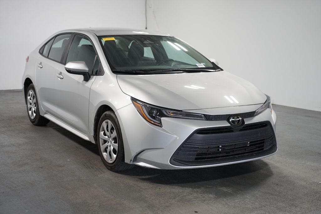 Thumbnail: 2023 Toyota Corolla - 3