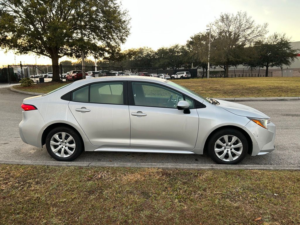 Thumbnail: 2021 Toyota Corolla - 6