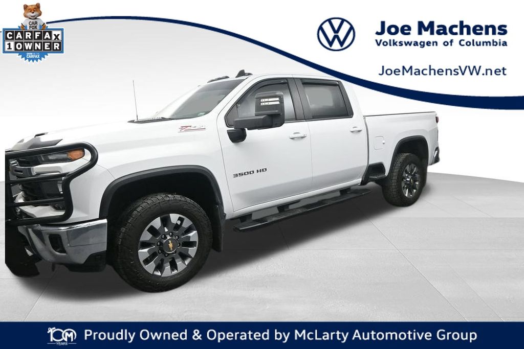 2024 Chevrolet Silverado 3500HD LT Crew Cab 4WD