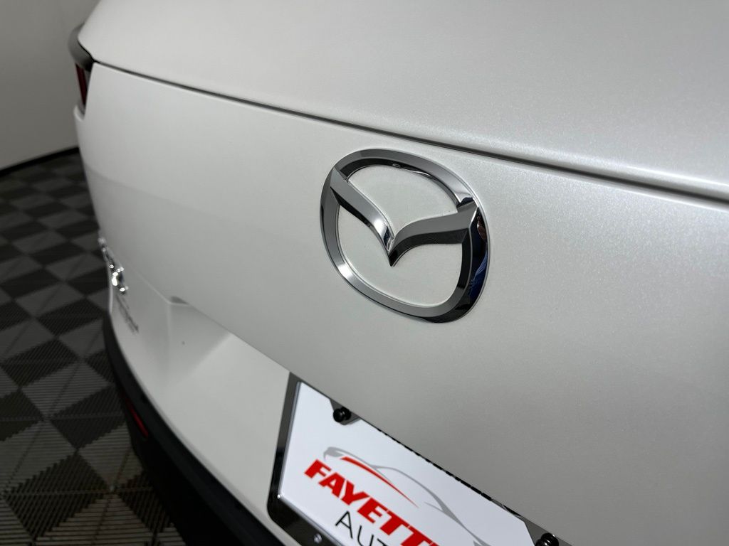 Thumbnail: 2025 Mazda CX-50 - 11
