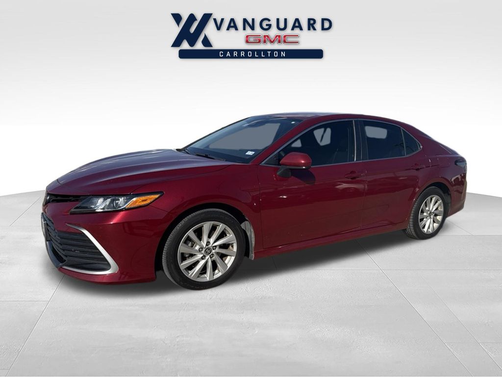 Supersonic Red 2022 Toyota Camry Sedan Front-Wheel Drive 8-Speed Automatic