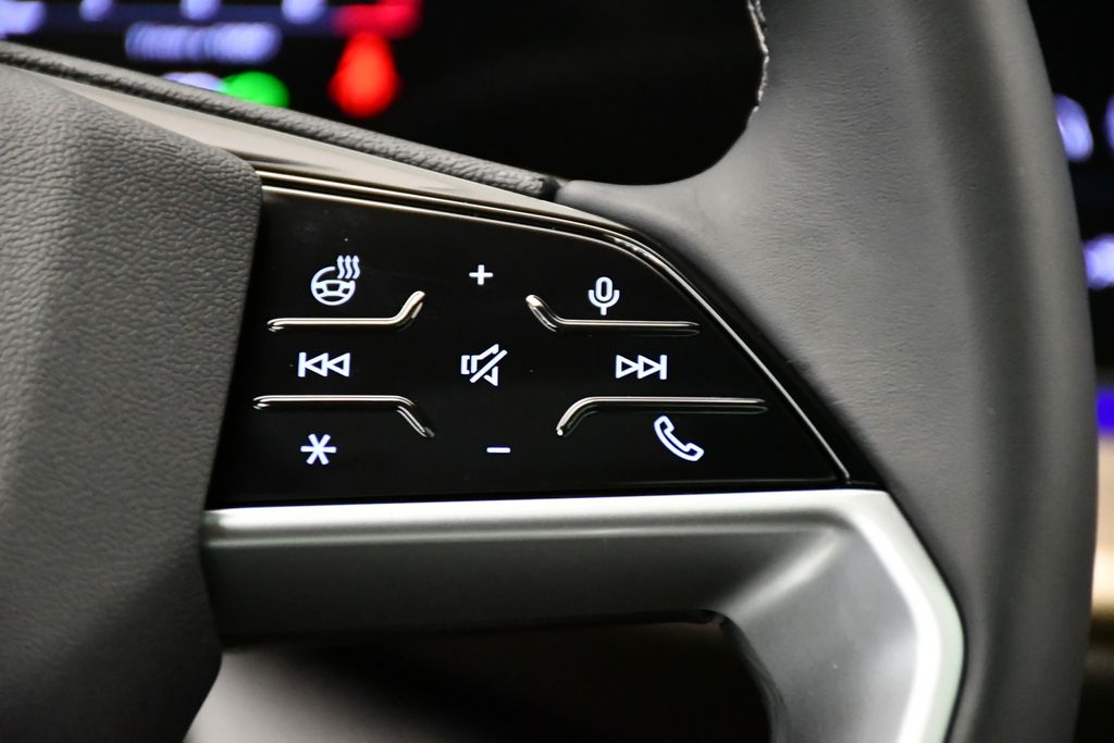 Thumbnail: 2025 Audi Q5 - 22