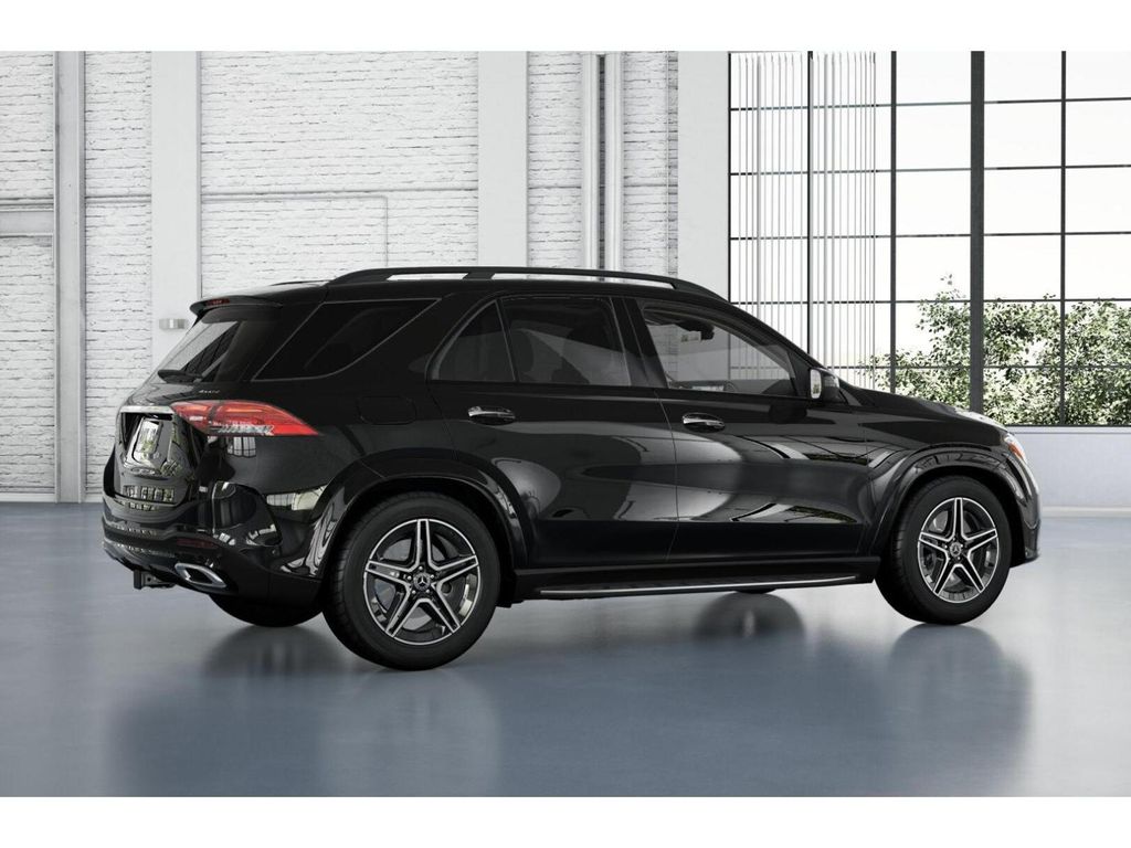Thumbnail: 2026 Mercedes-Benz GLE - 19