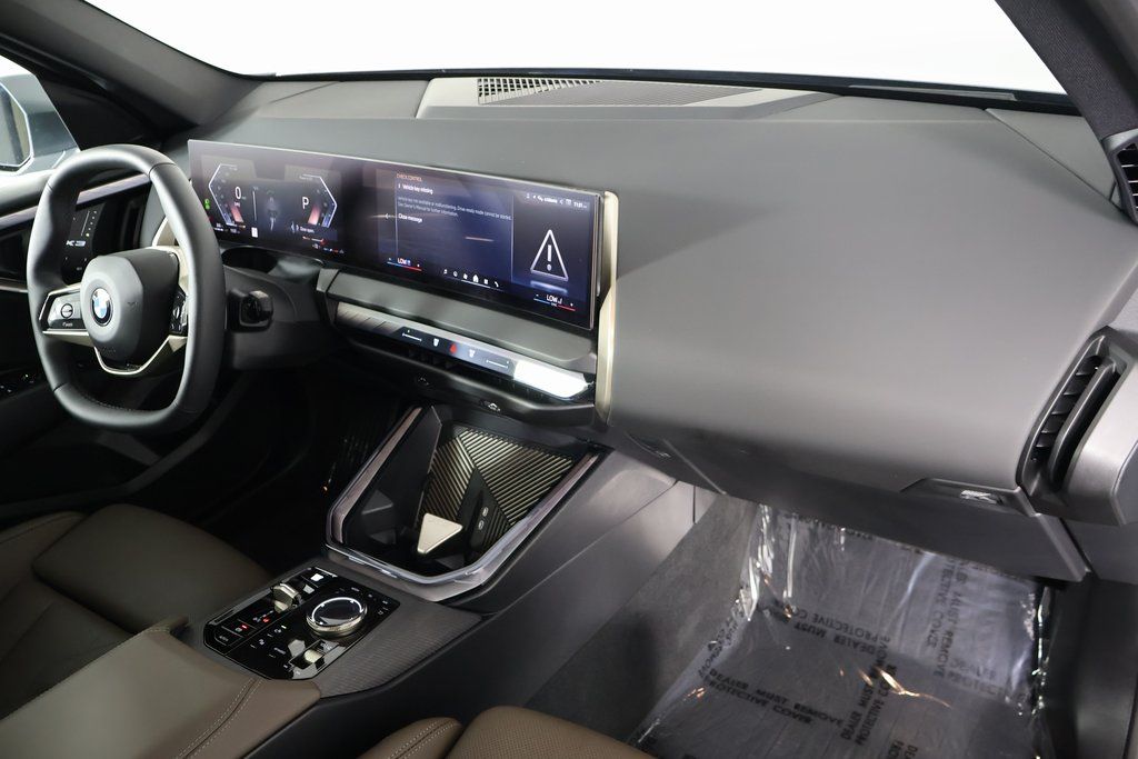 Thumbnail: 2025 BMW X3 - 9