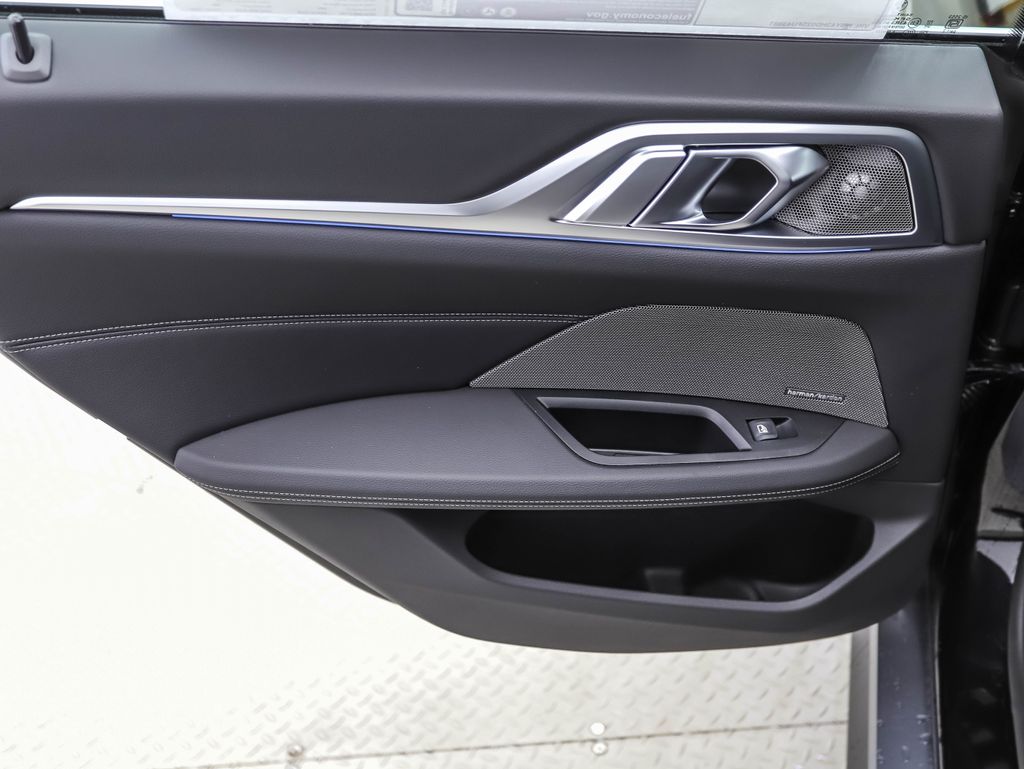 Thumbnail: 2025 BMW i4 - 20