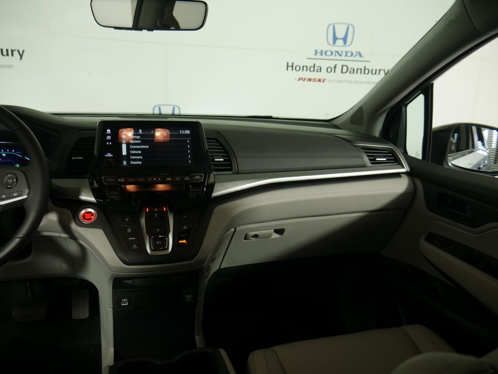 Thumbnail: 2023 Honda Odyssey - 19