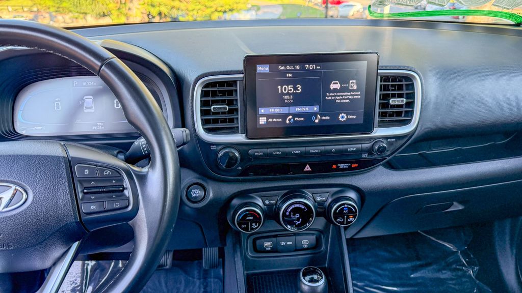 Used 2024 Hyundai Venue SEL 4D Sport Utility