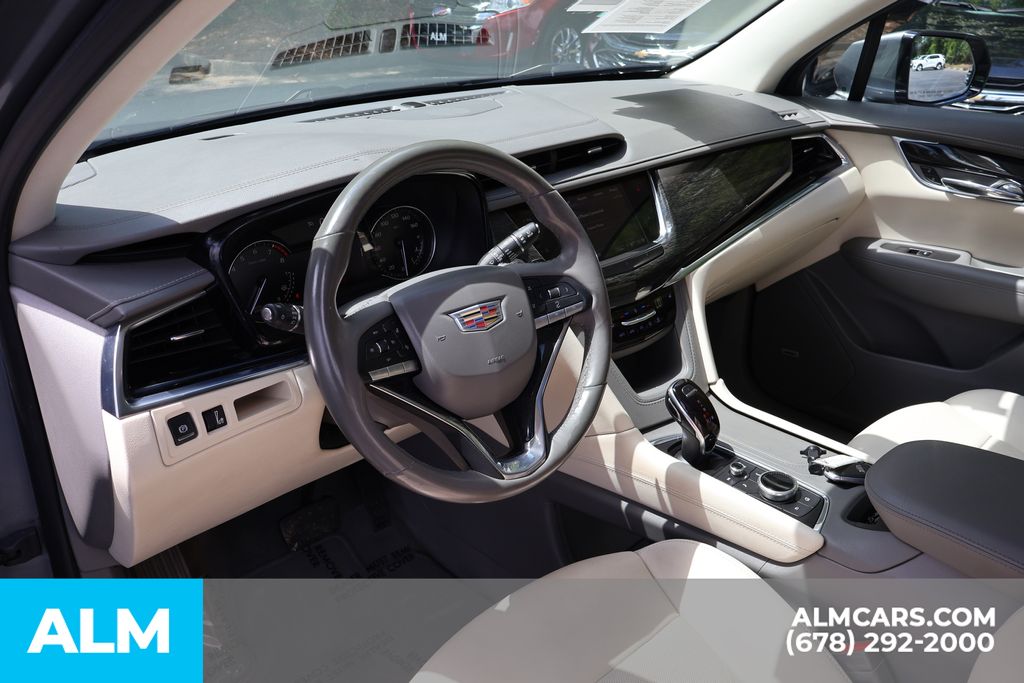 Used 2021 Gray Cadillac Premium Luxury image 9