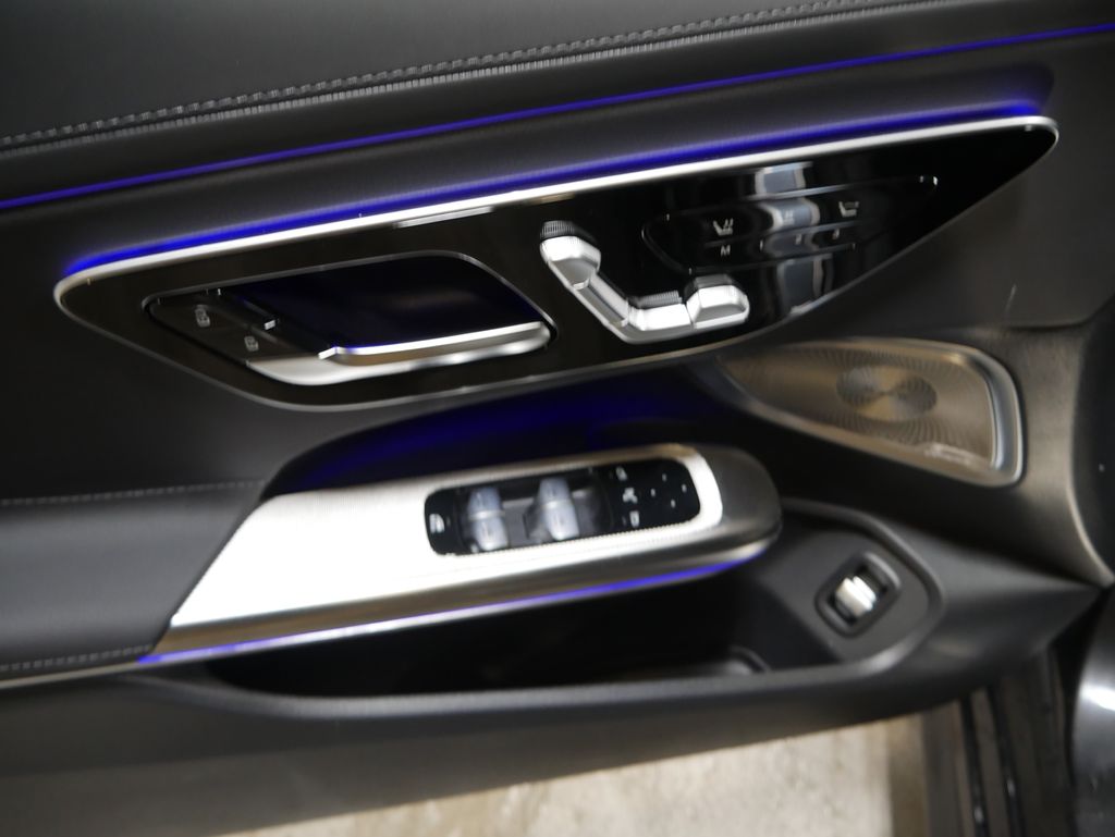 Thumbnail: 2026 Mercedes-Benz CLE - 12