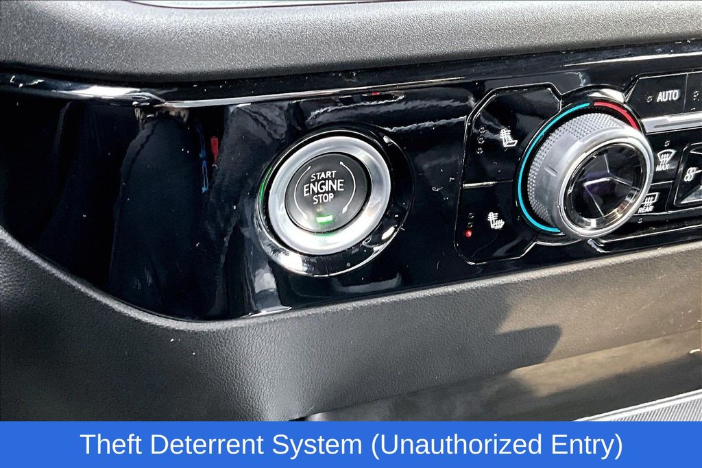 ChevroletSilverado 150025