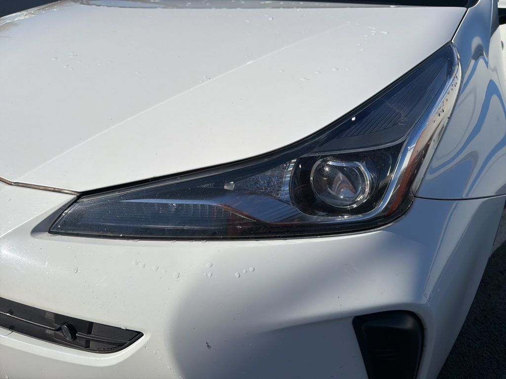 Thumbnail: 2021 Toyota Prius - 9