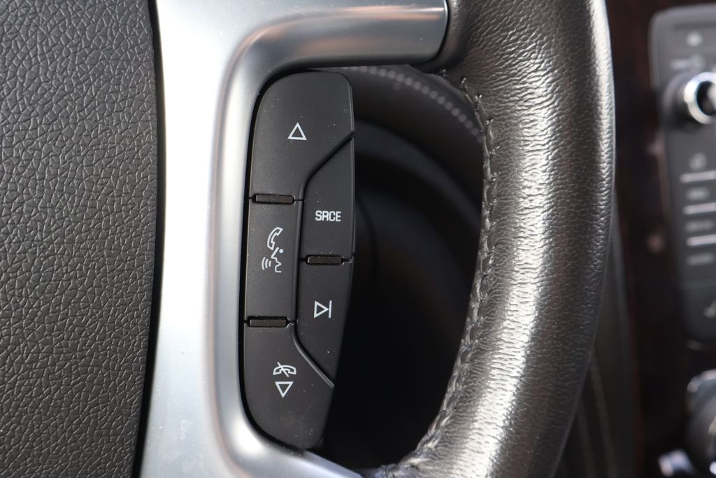 Thumbnail: 2015 Chevrolet Traverse - 21