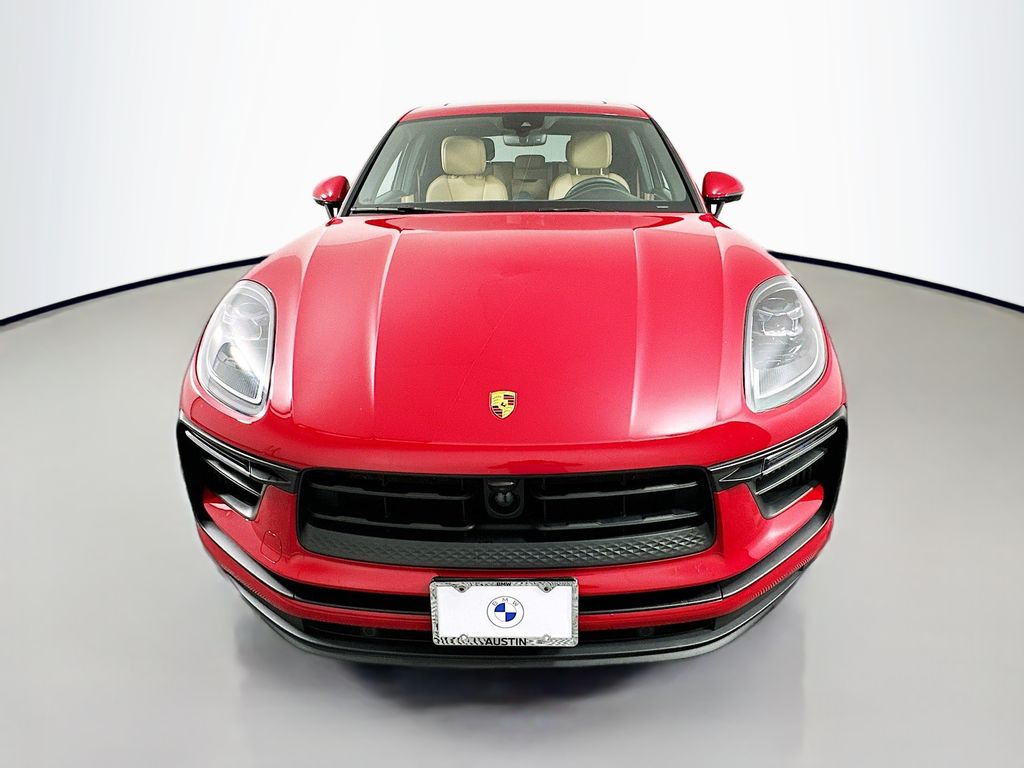 Thumbnail: 2023 Porsche Macan - 2
