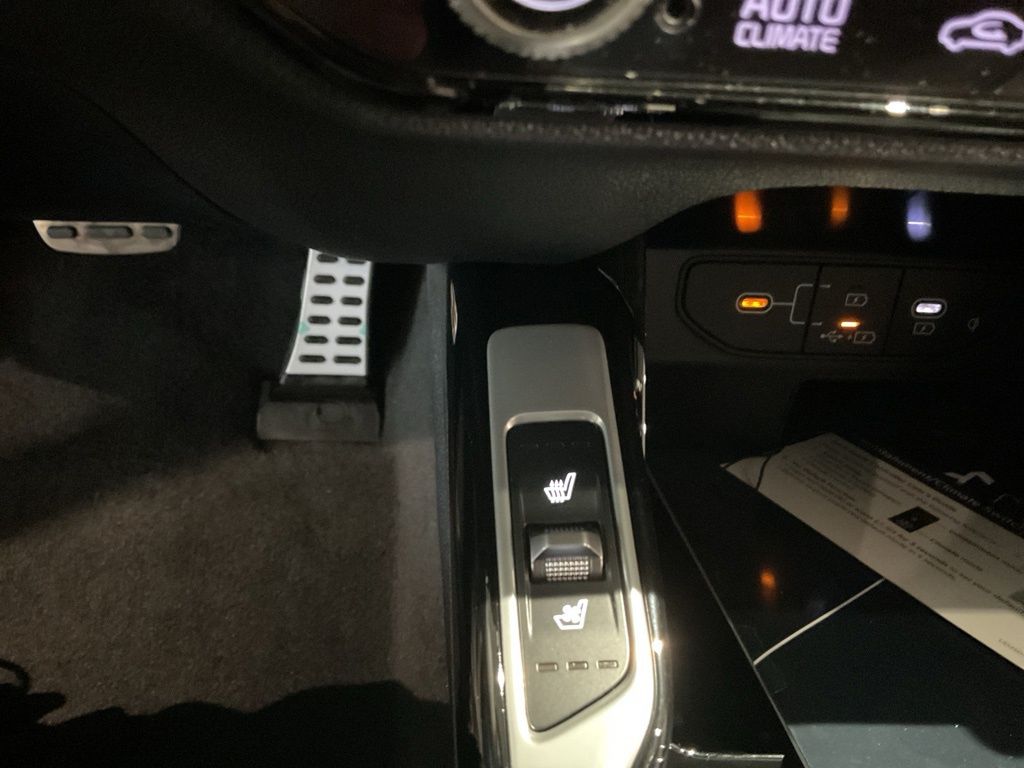 New 2026 Silver Kia X-Line SX image 13