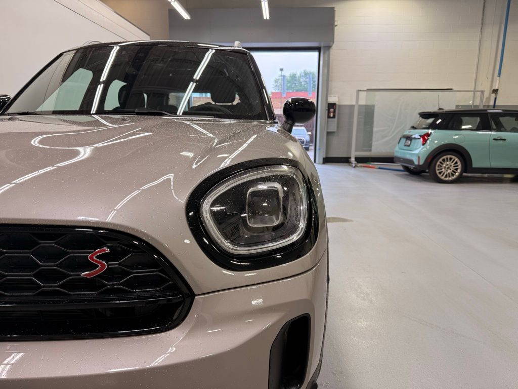 2023 MINI Cooper Countryman S 9