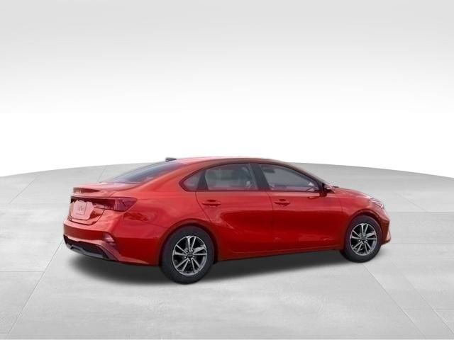 2024 Kia Forte LXS 6